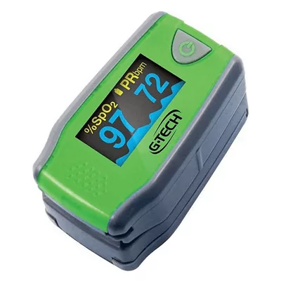 Oxímetro G-Tech OLED Pediátrico com superfície verde e laterais pretas, botão de liga/desliga e visor azul.